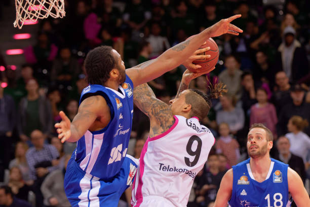 球员健康与 球员健康与